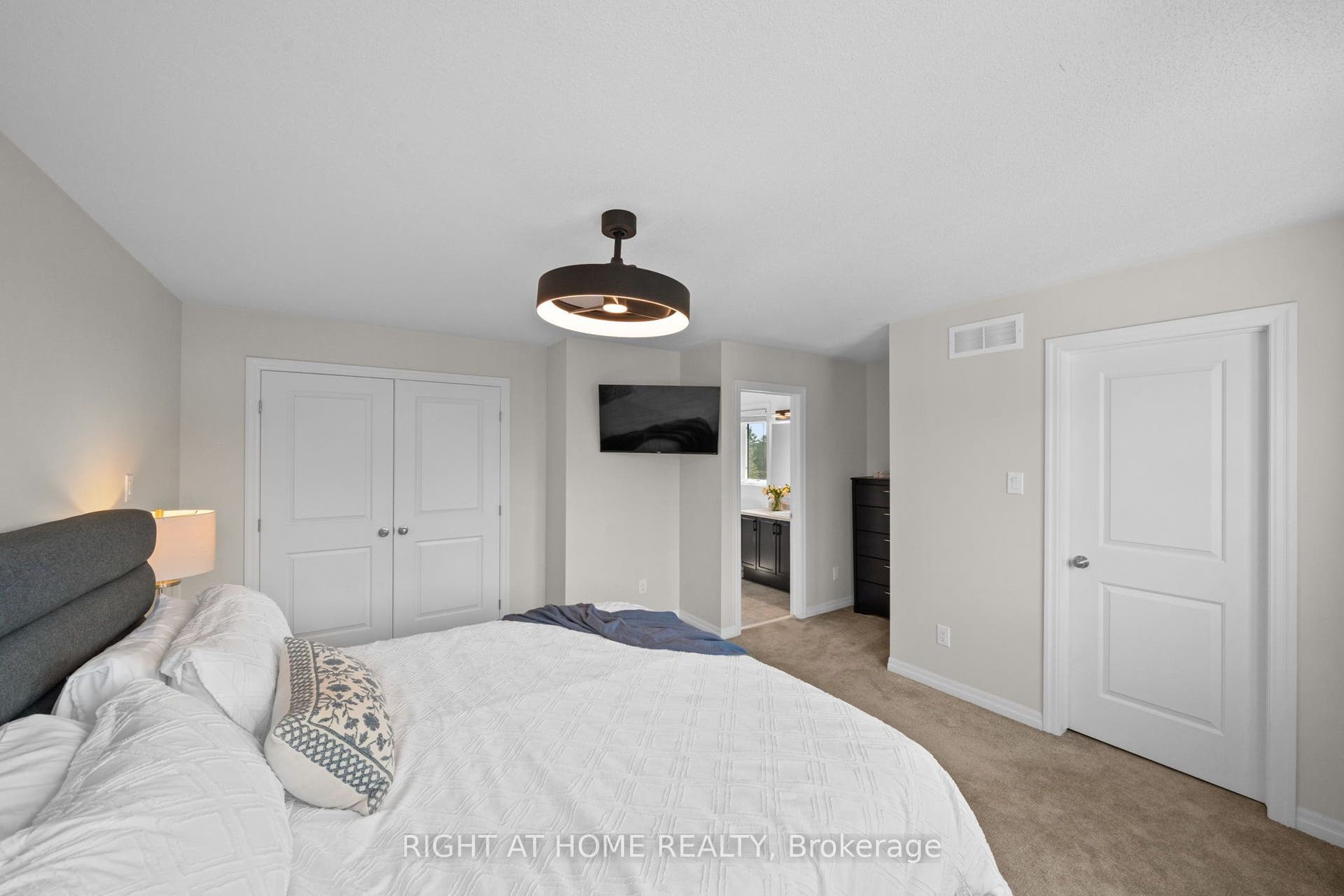 525 PEERLESS Street, Barrhaven, Ottawa ON K2J 6A5 525 PEERLESS Street, Barrhaven, Ottawa ON K2J 6A5