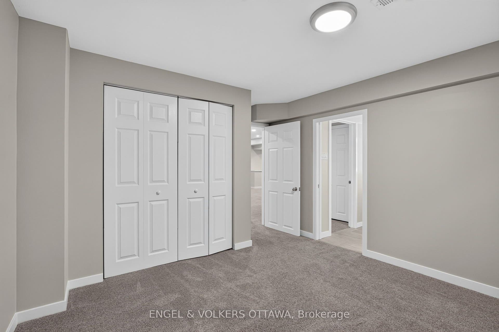 3759 Twin Falls Place, Blossom Park - Airport And Area, Ottawa ON K1V 1W5