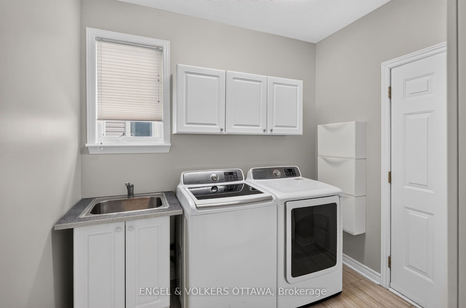 3759 Twin Falls Place, Blossom Park - Airport And Area, Ottawa ON K1V 1W5