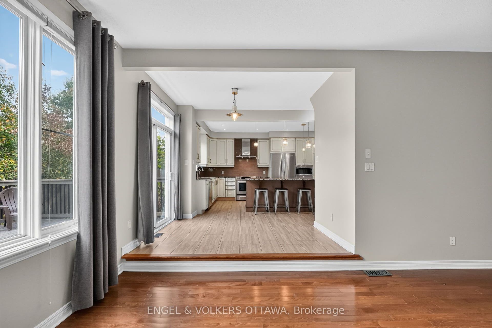 3759 Twin Falls Place, Blossom Park - Airport And Area, Ottawa ON K1V 1W5