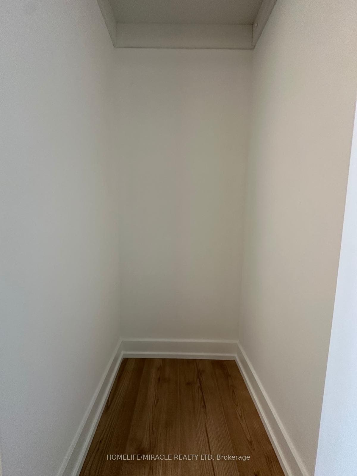30 Francis Street S, #908, Kitchener, Waterloo ON N2G 0H1
