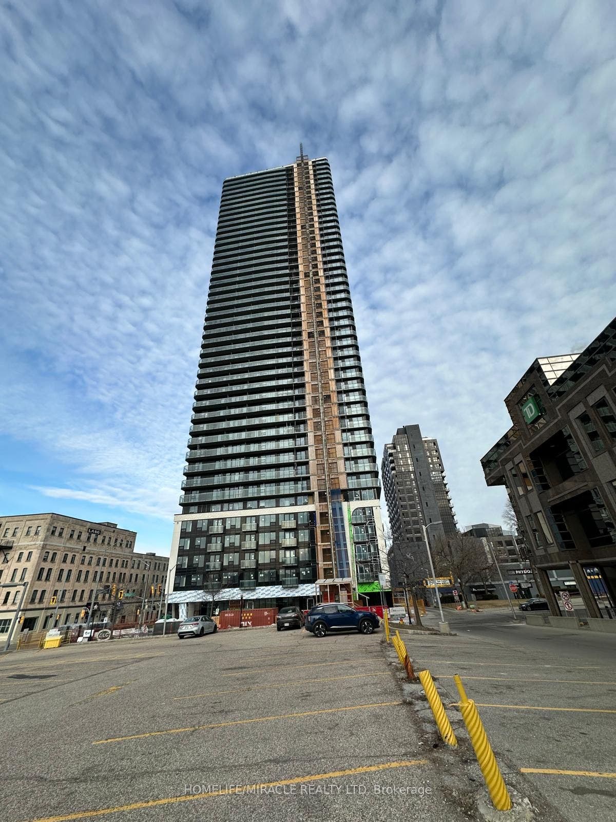 30 Francis Street S, #908, Kitchener, Waterloo ON N2G 0H1