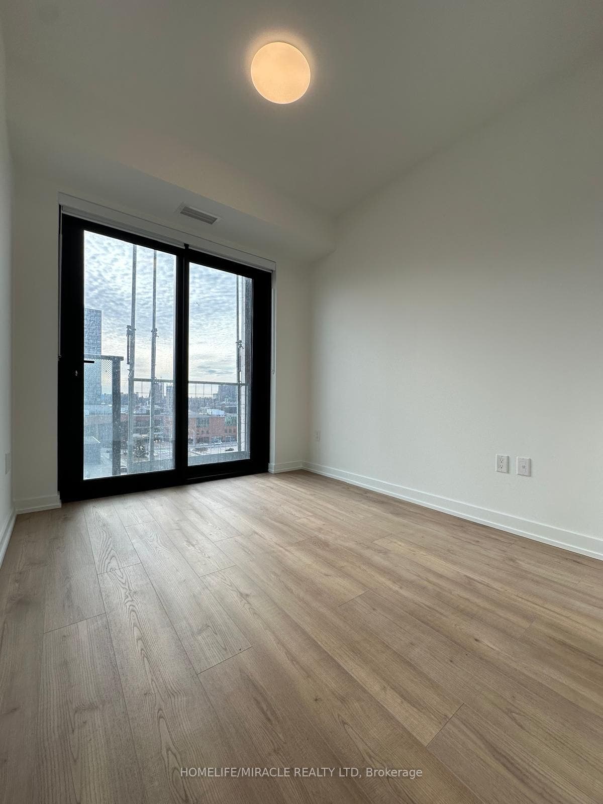 30 Francis Street S, #908, Kitchener, Waterloo ON N2G 0H1