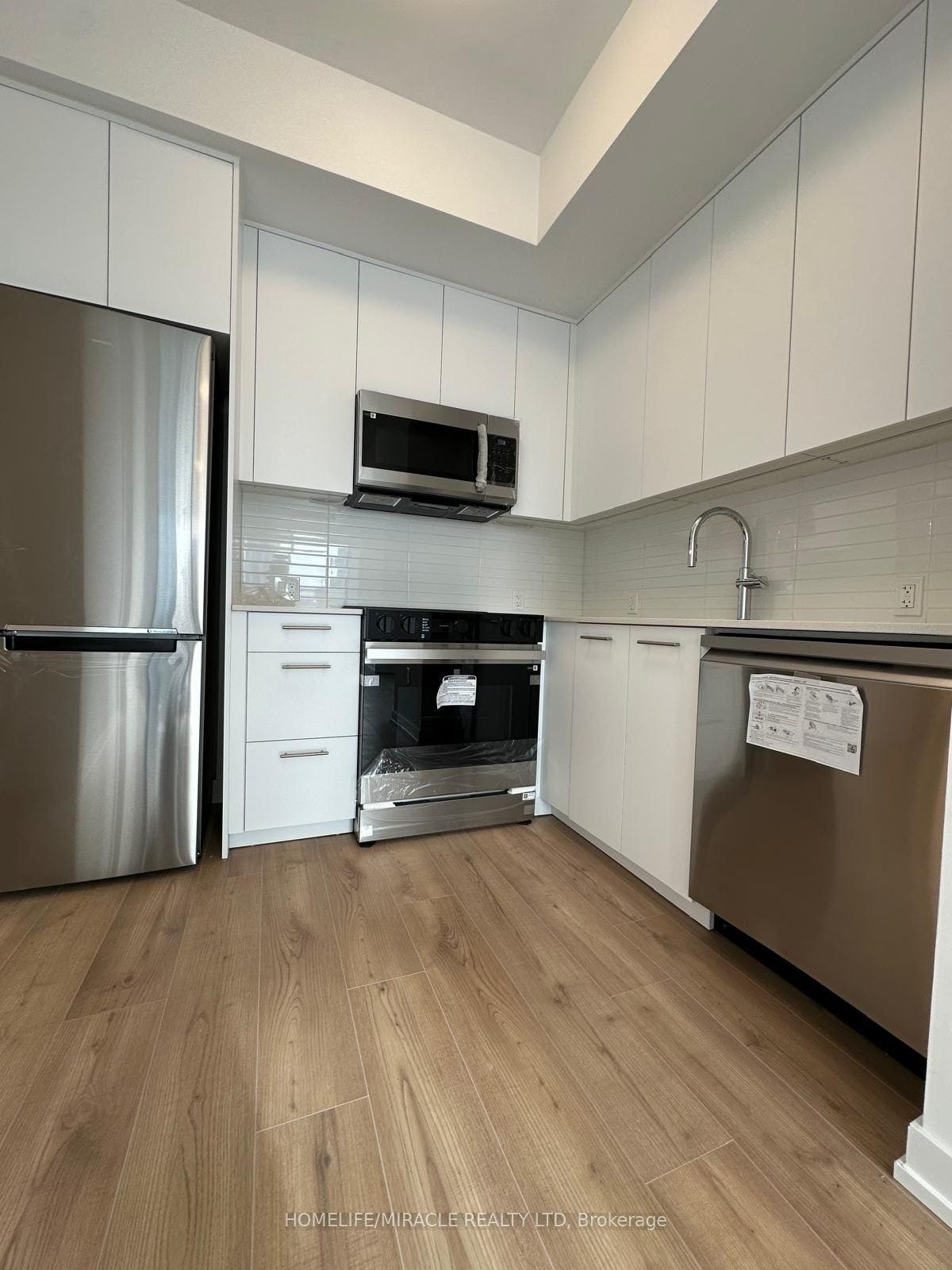 30 Francis Street S, #908, Kitchener, Waterloo ON N2G 0H1