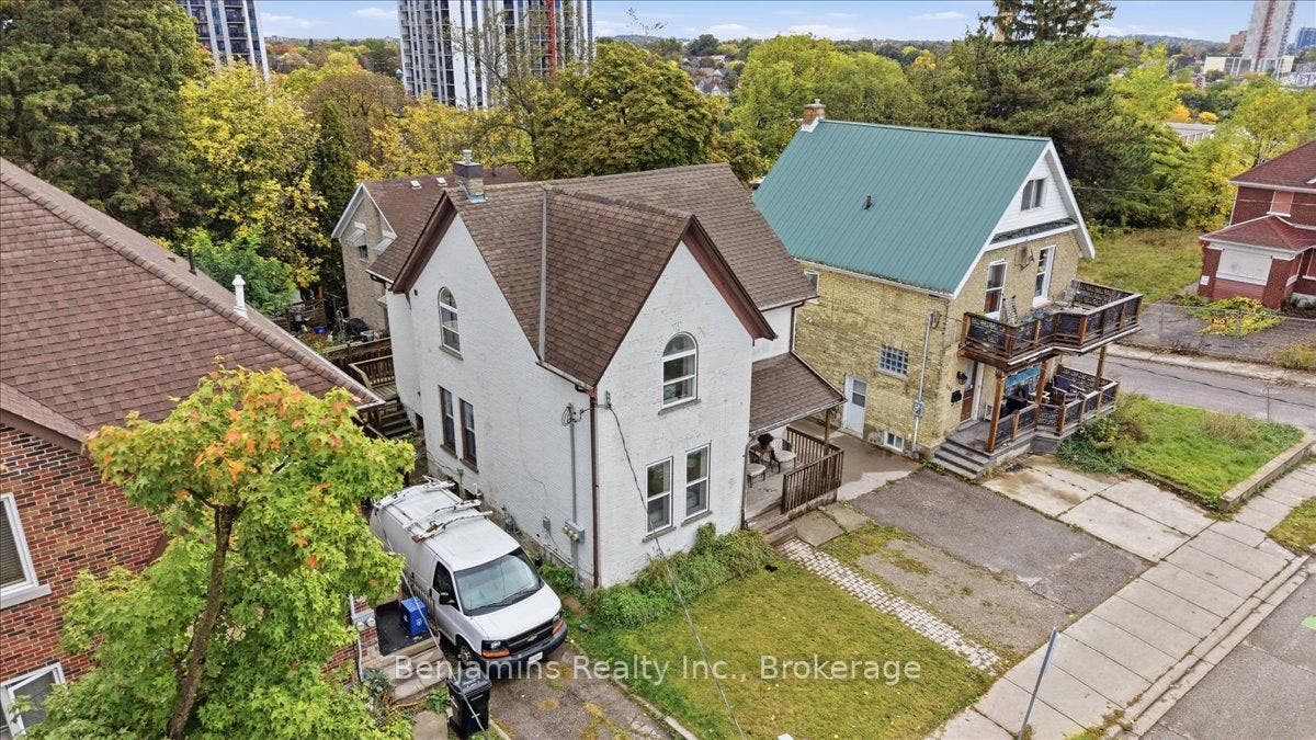 162 Church Street, Kitchener, Waterloo ON N2G 2S6 162 Church Street, Kitchener, Waterloo ON N2G 2S6