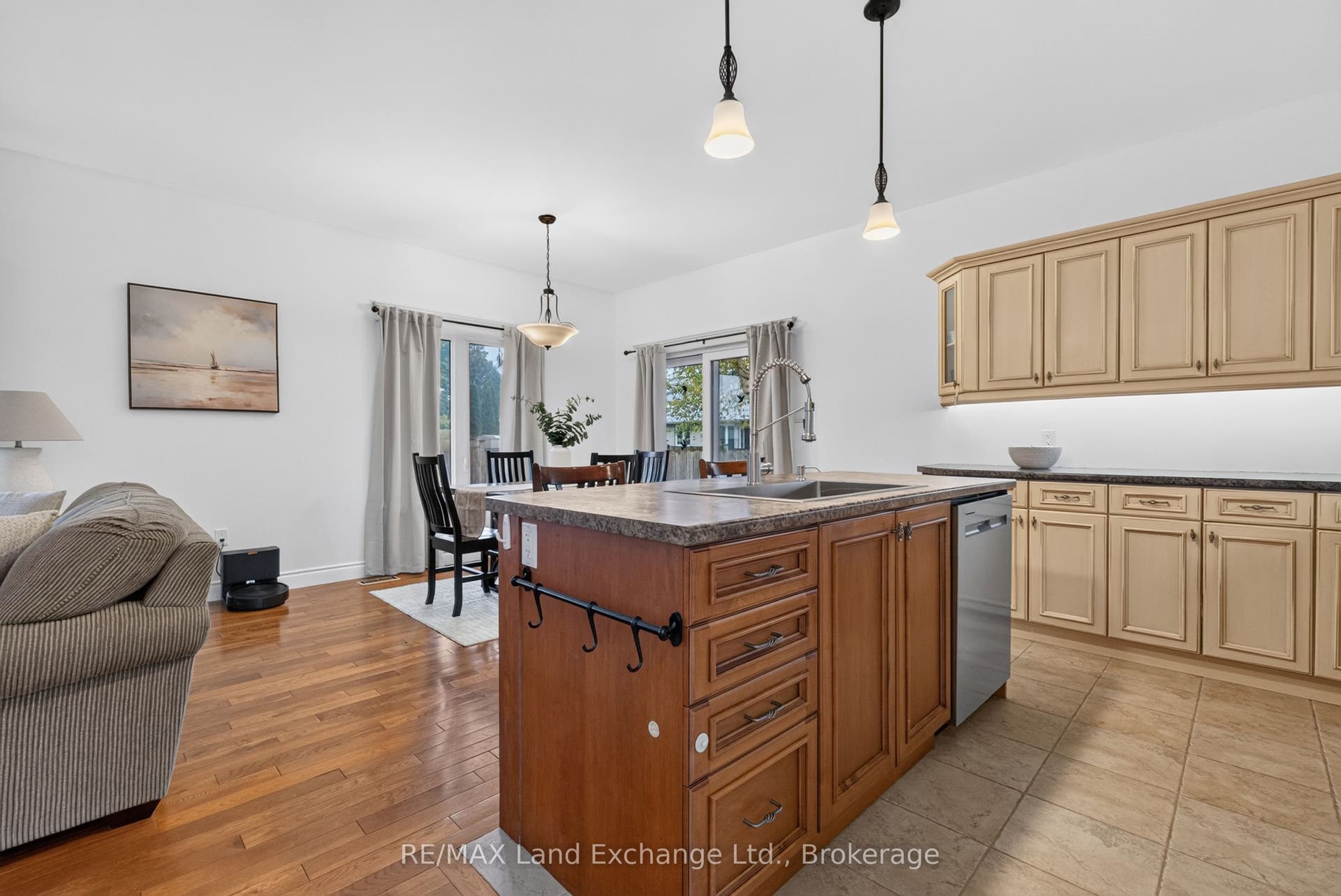709 Mcgaw Drive, Kincardine, Bruce ON N2Z 1W1
