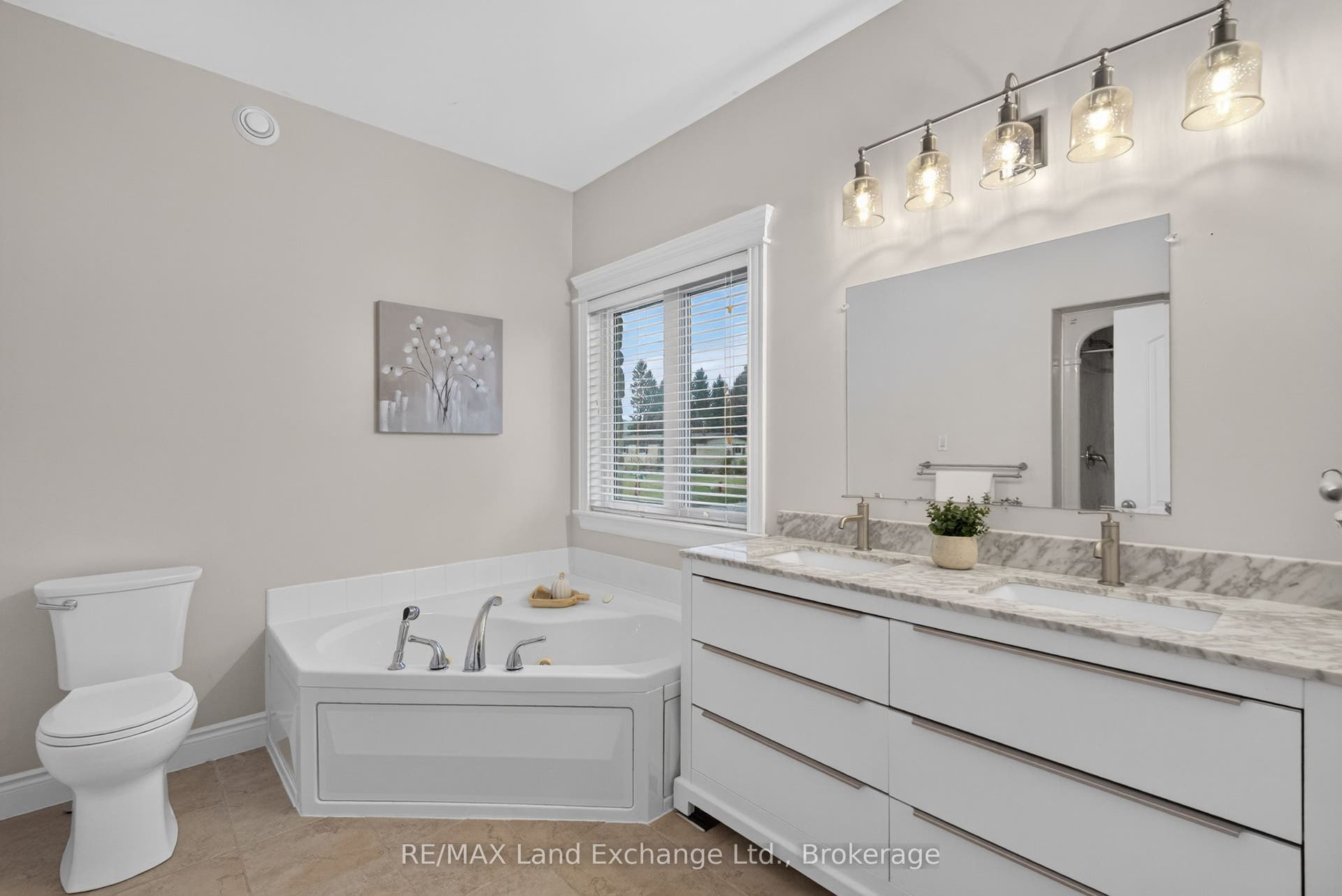 709 Mcgaw Drive, Kincardine, Bruce ON N2Z 1W1