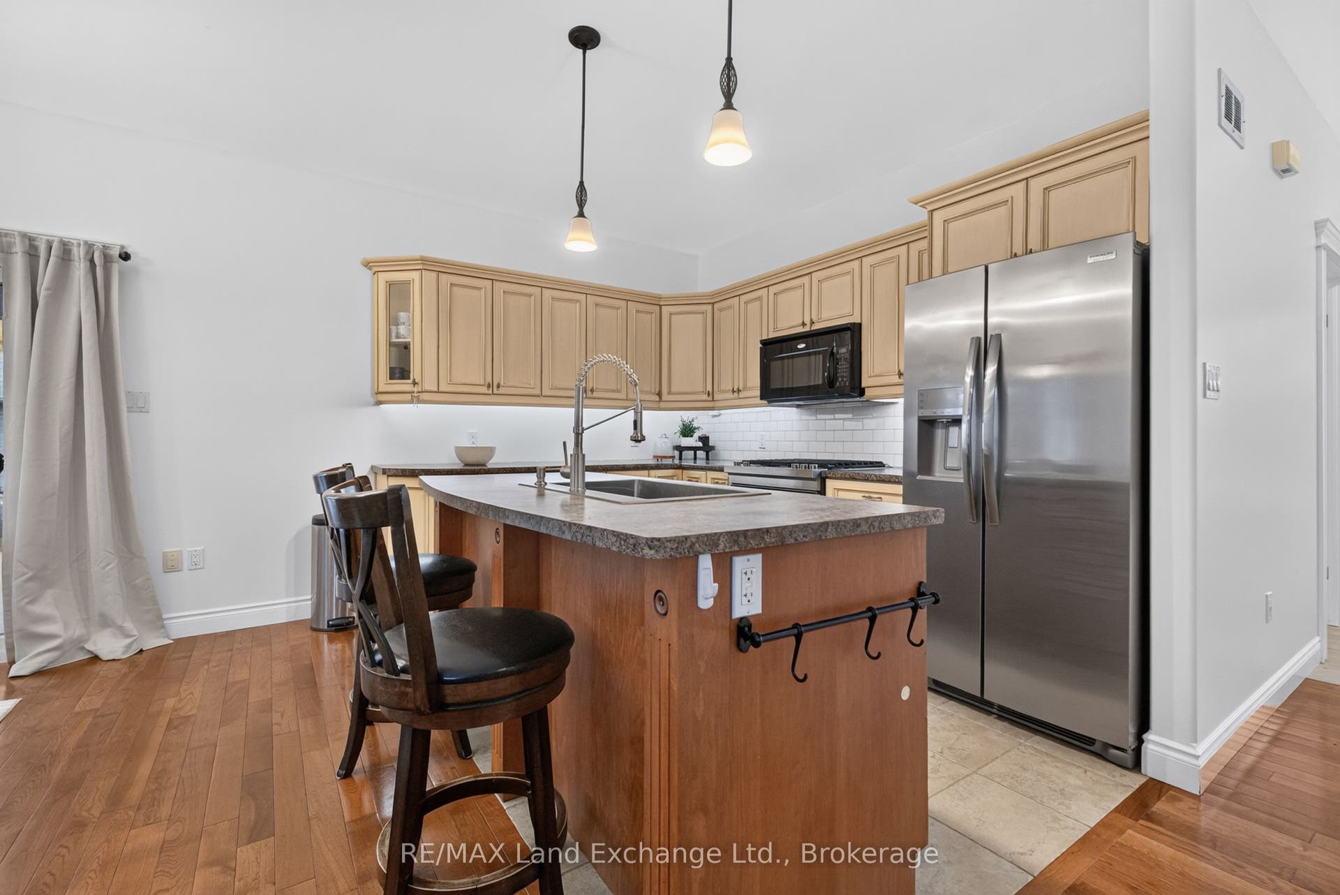 709 Mcgaw Drive, Kincardine, Bruce ON N2Z 1W1