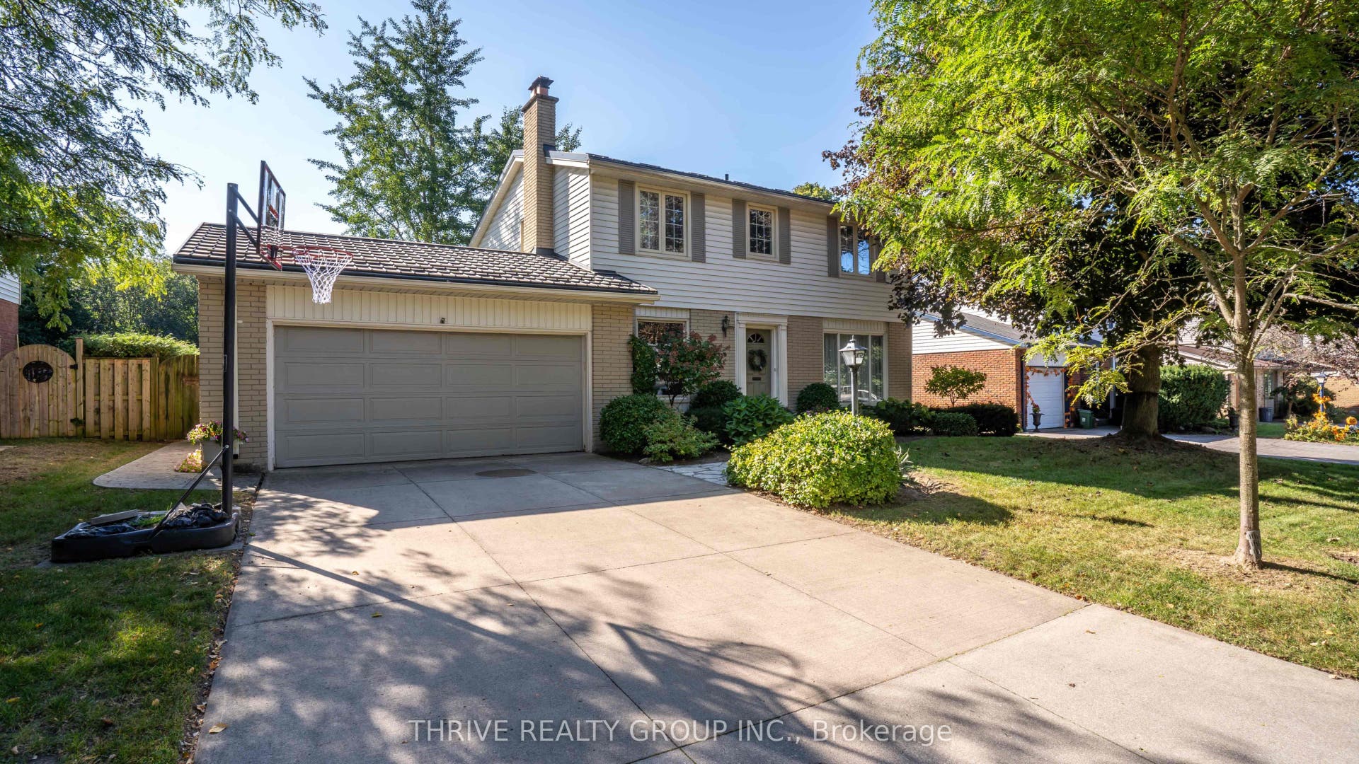 1072 Prince George Road, London North, Middlesex ON N6H 4E1