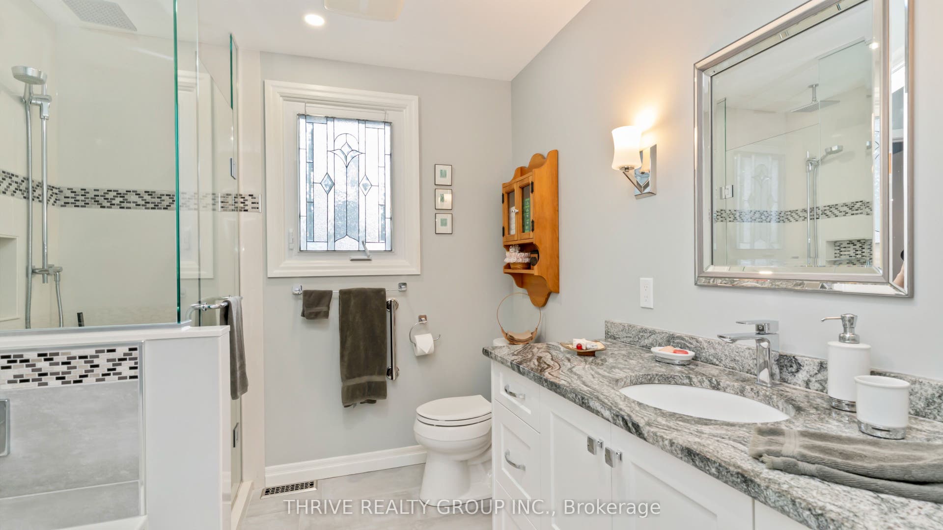 1072 Prince George Road, London North, Middlesex ON N6H 4E1
