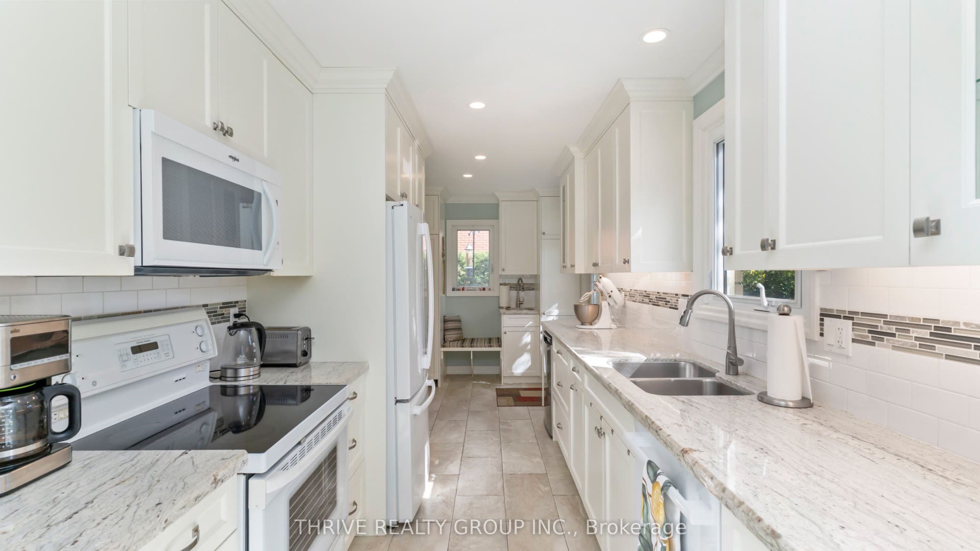 1072 Prince George Road, London North, Middlesex ON N6H 4E1