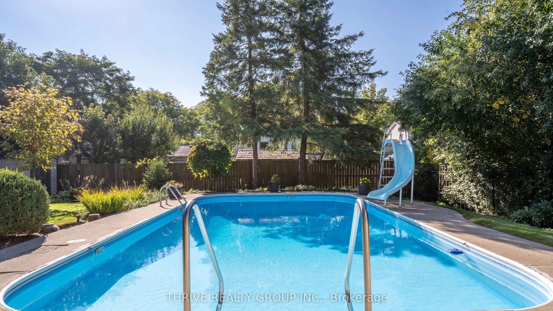 1072 Prince George Road, London North, Middlesex ON N6H 4E1