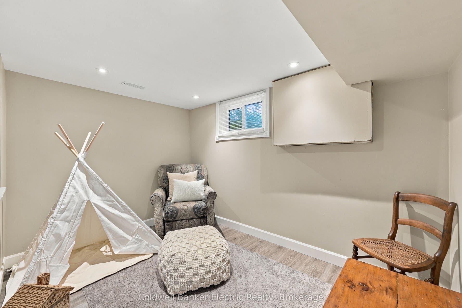 13 Coverdale Avenue, Cobourg, Northumberland ON K9A 4H4