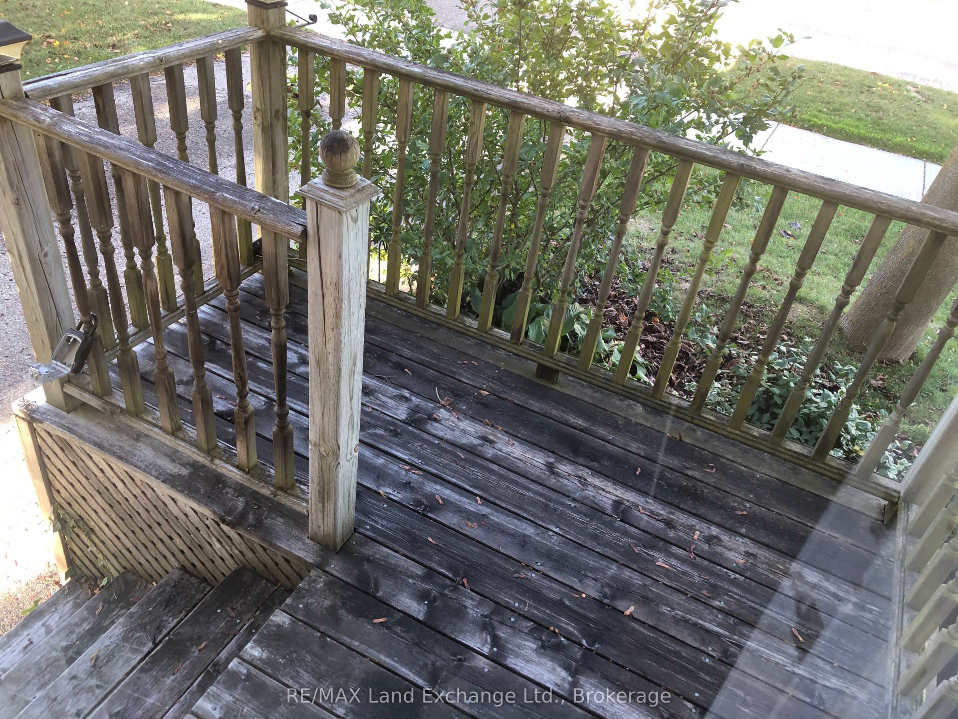 Front Sitting Deck