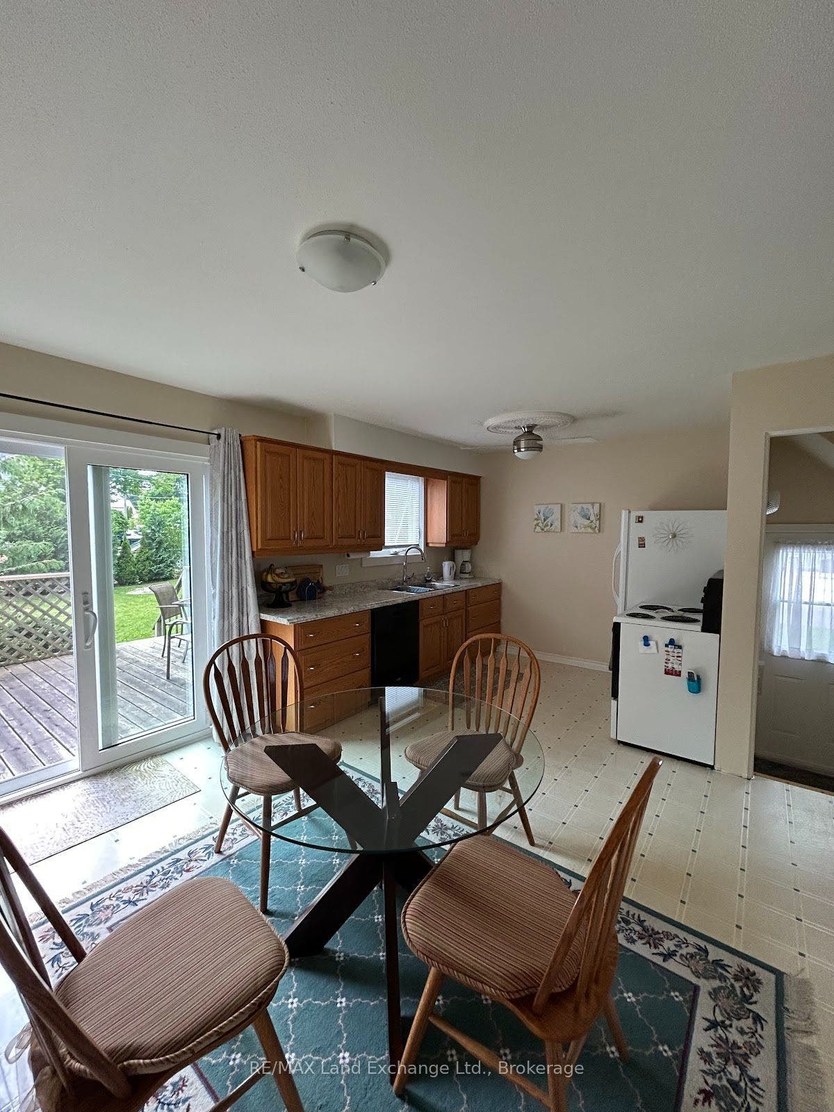 Dining/Kitchen
