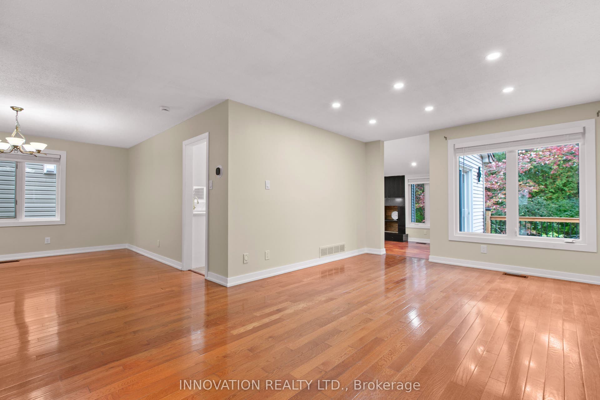 2 Hackett Street, Hunt Club - Windsor Park Village And Area, Ottawa ON K1V 0P8