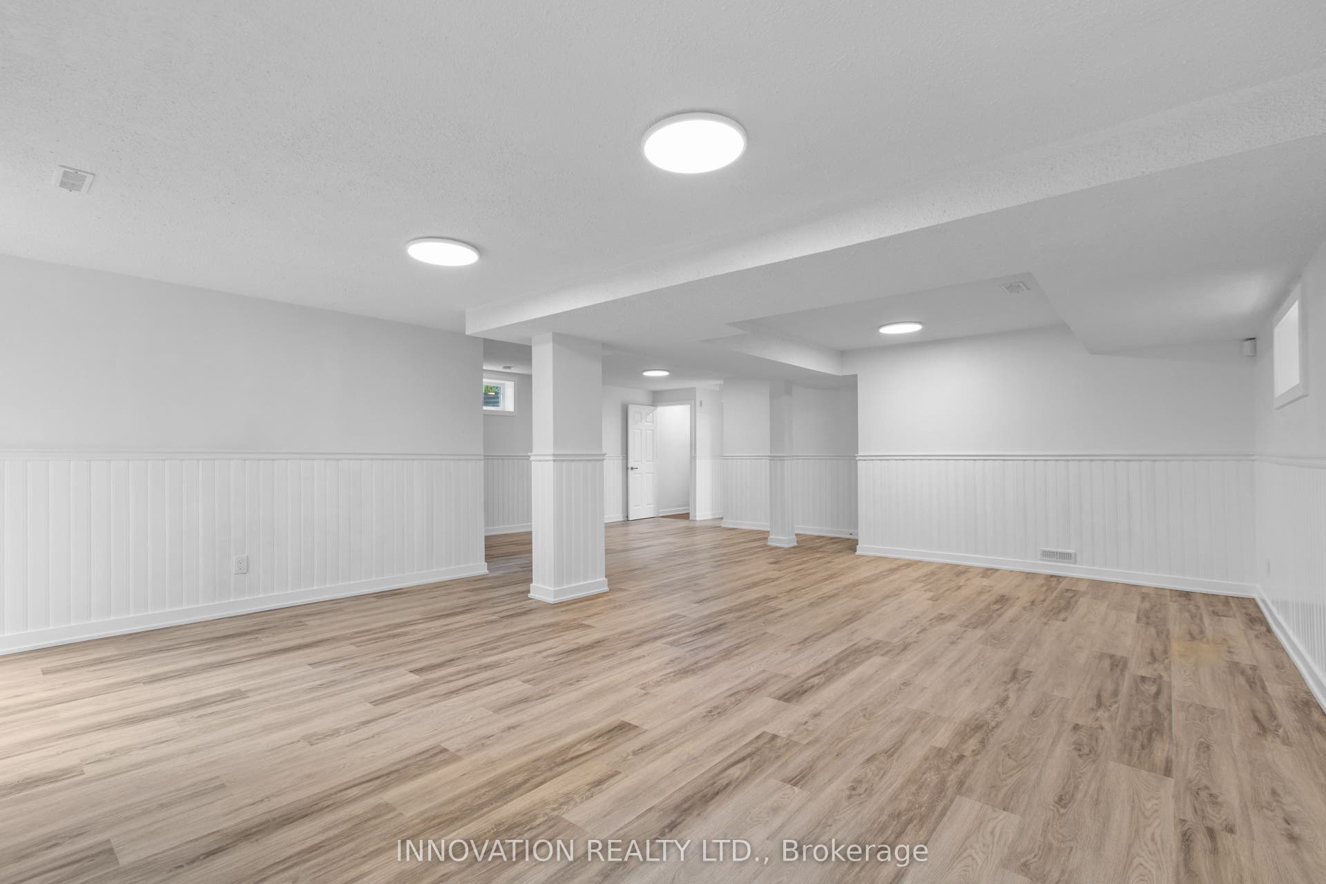 2 Hackett Street, Hunt Club - Windsor Park Village And Area, Ottawa ON K1V 0P8
