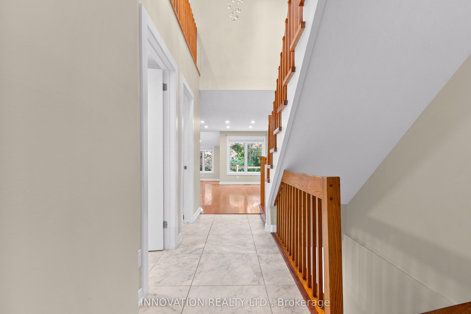 2 Hackett Street, Hunt Club - Windsor Park Village And Area, Ottawa ON K1V 0P8