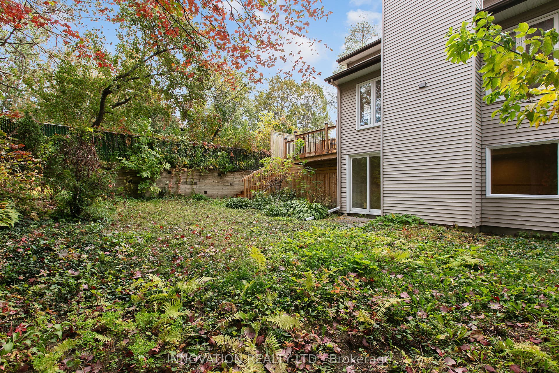 2 Hackett Street, Hunt Club - Windsor Park Village And Area, Ottawa ON K1V 0P8