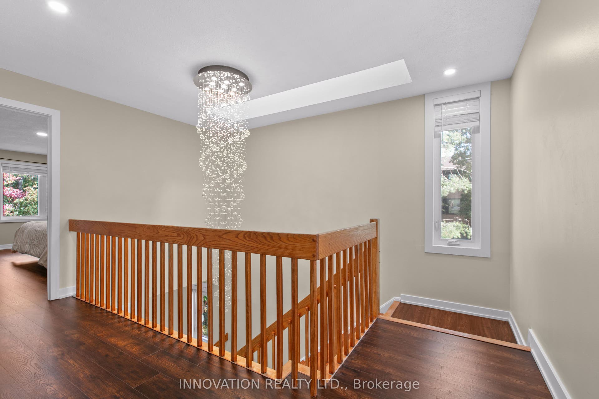 2 Hackett Street, Hunt Club - Windsor Park Village And Area, Ottawa ON K1V 0P8