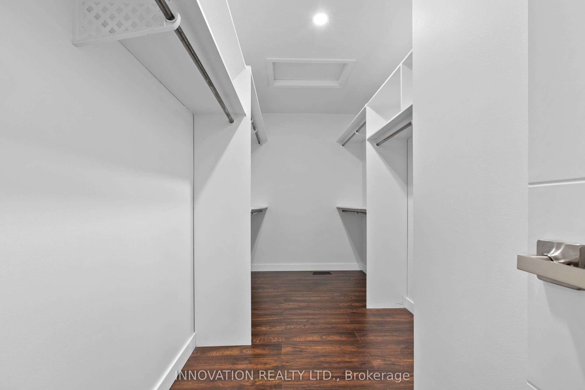 2 Hackett Street, Hunt Club - Windsor Park Village And Area, Ottawa ON K1V 0P8