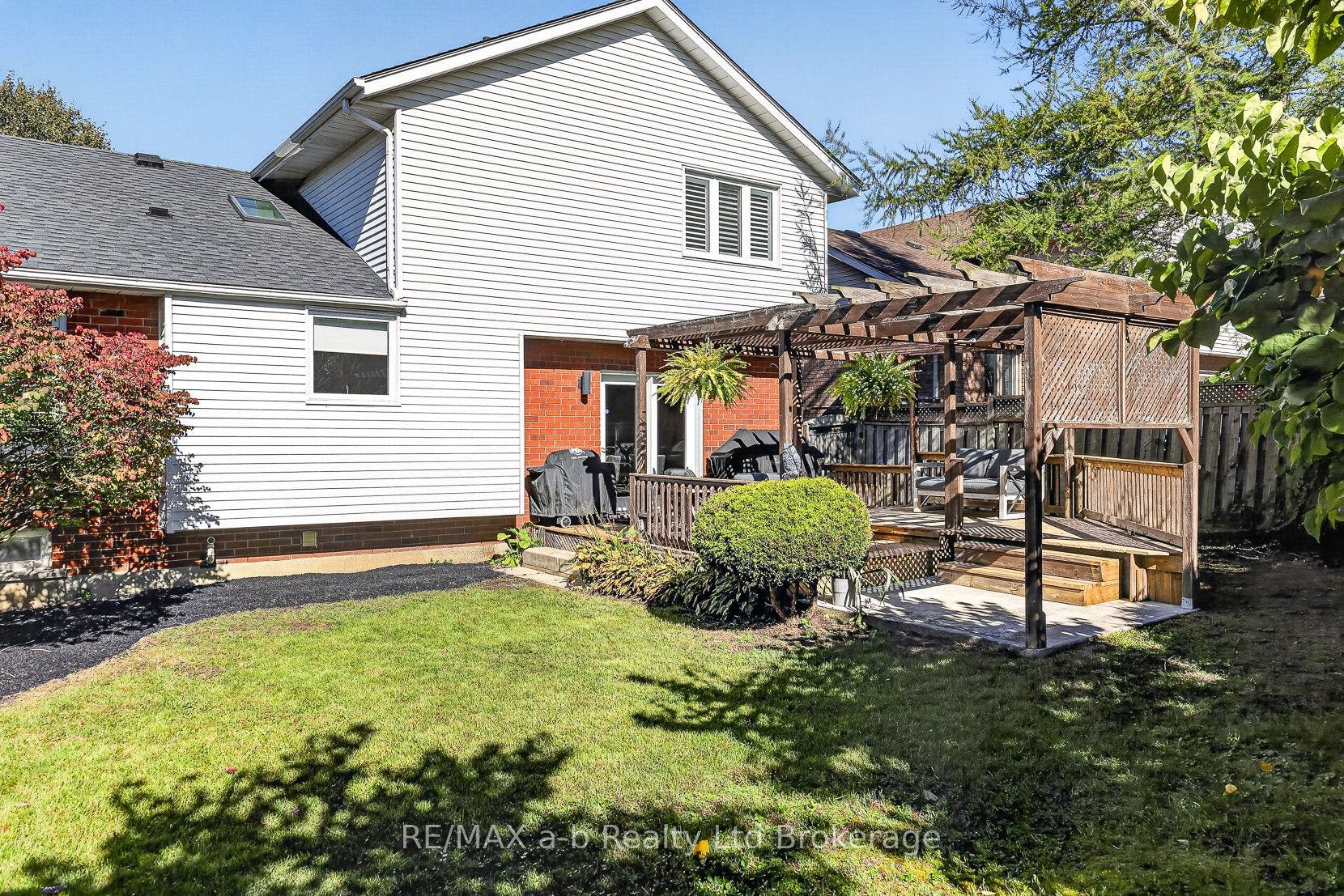 1182 Sprucedale Road, Woodstock, Oxford ON N4S 8T6