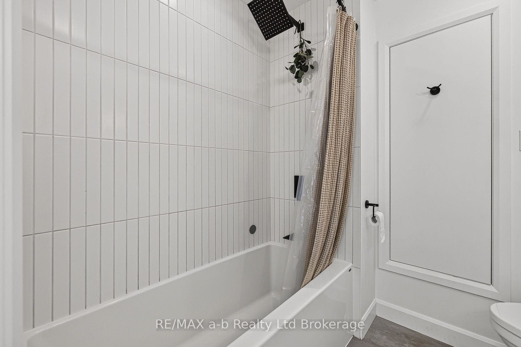 Ensuite bathroom