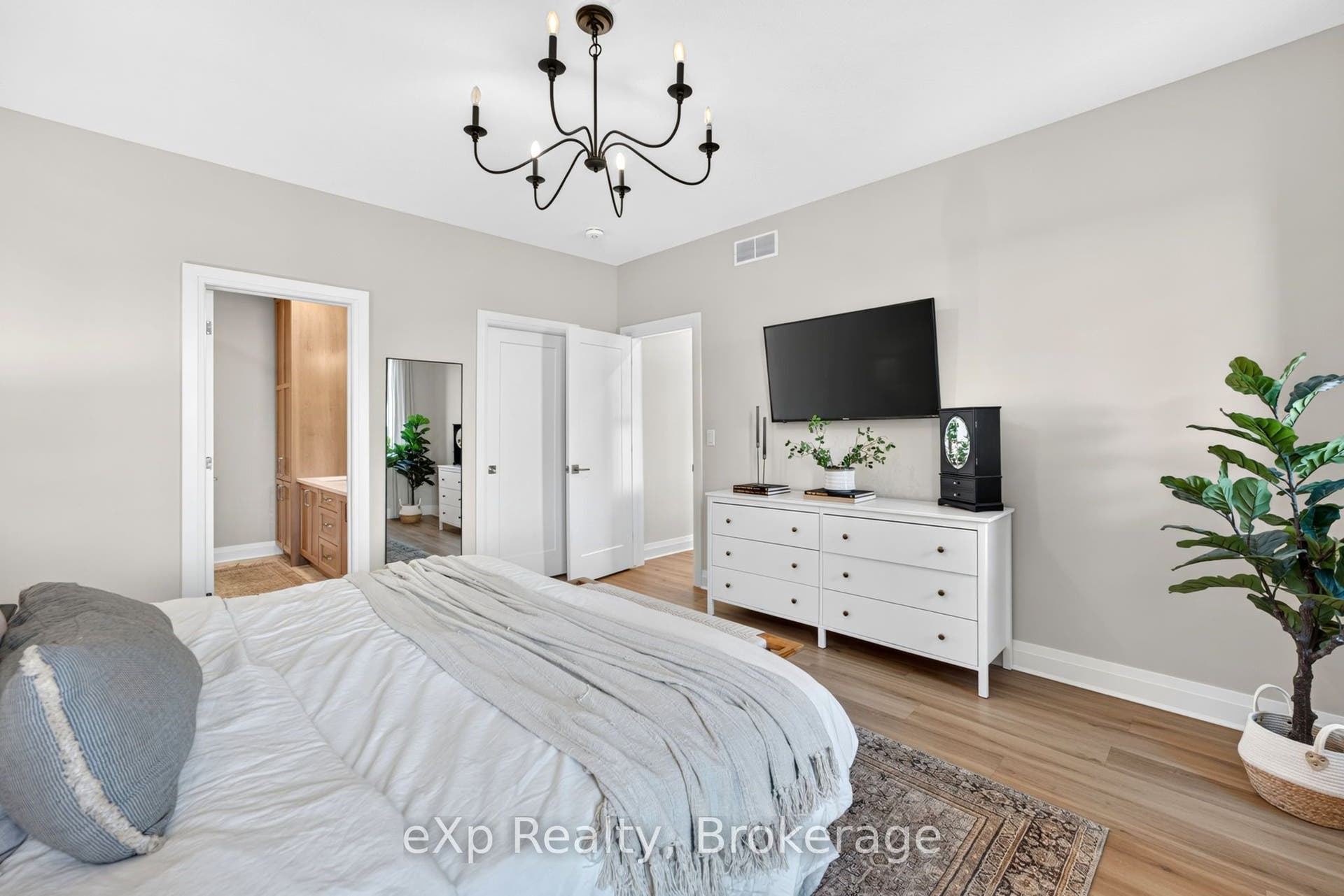 160 Orr Street, Stratford, Perth ON N5A 2K1