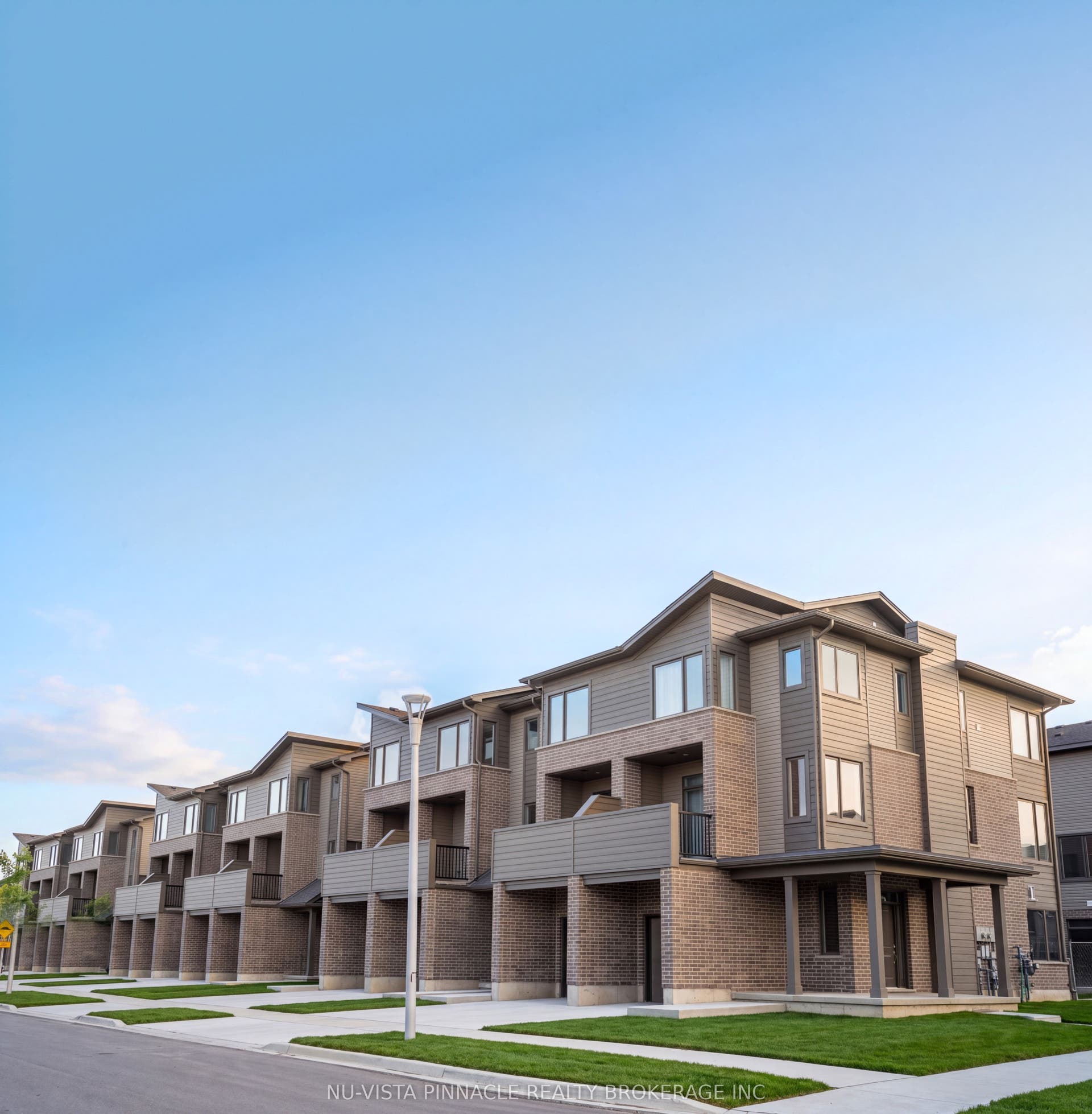 1870 Evans Boulevard, #22, London South, Middlesex ON N6M 0N5