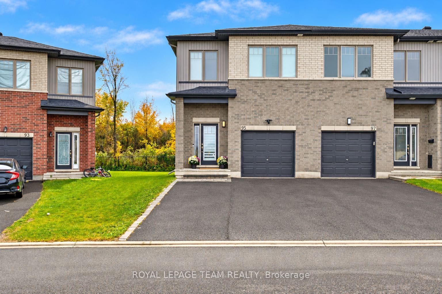95 Rallidale Street, Blossom Park - Airport And Area, Ottawa ON K1X 0G7