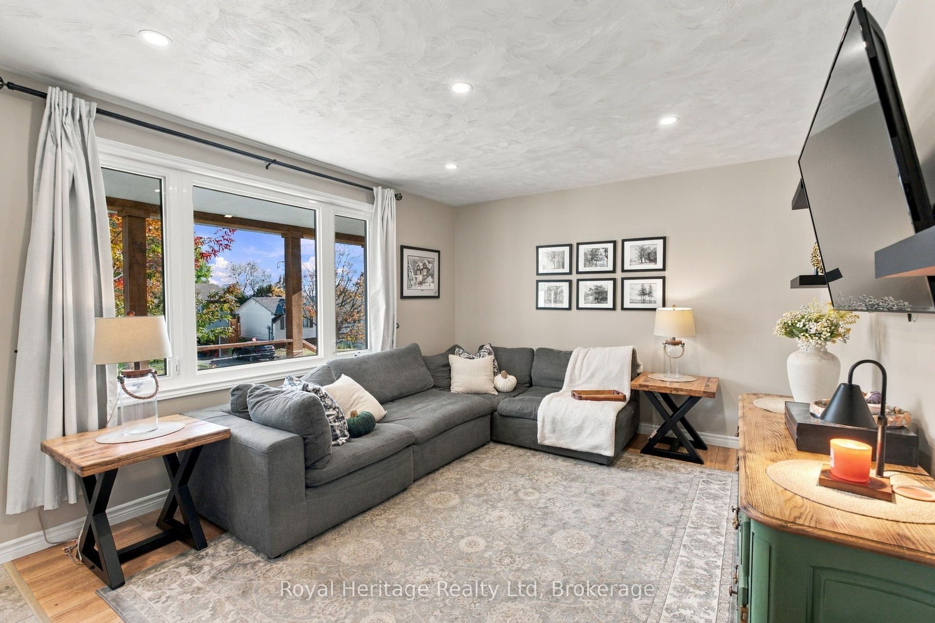 1533 Redwood Drive, Peterborough, Peterborough ON K9K 1B5