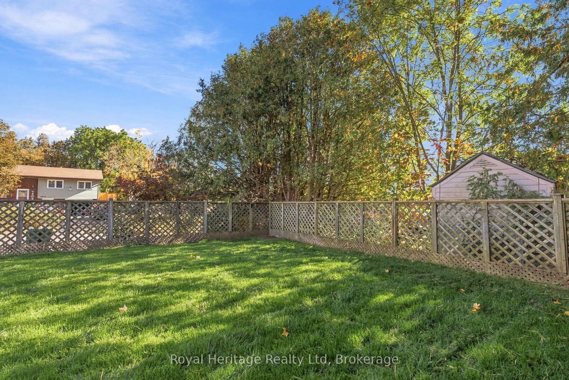 1533 Redwood Drive, Peterborough, Peterborough ON K9K 1B5