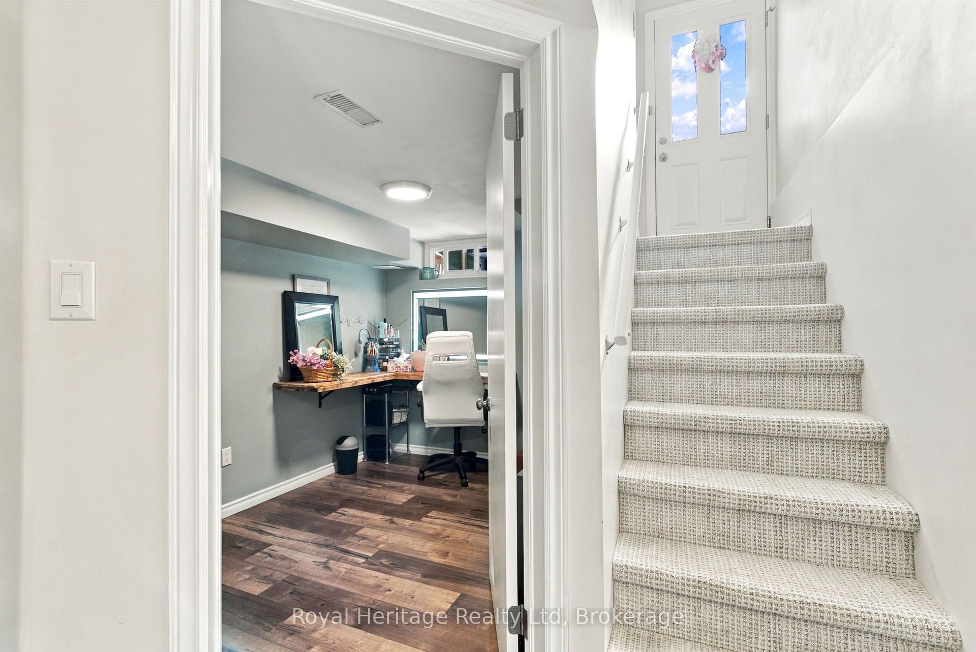 1533 Redwood Drive, Peterborough, Peterborough ON K9K 1B5