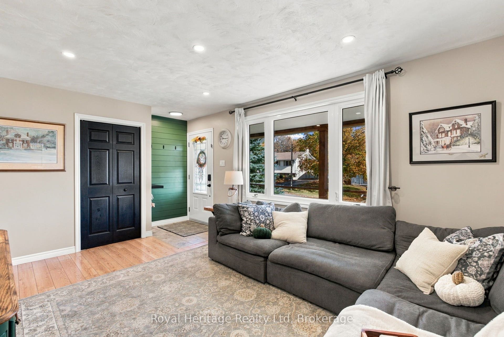 1533 Redwood Drive, Peterborough, Peterborough ON K9K 1B5