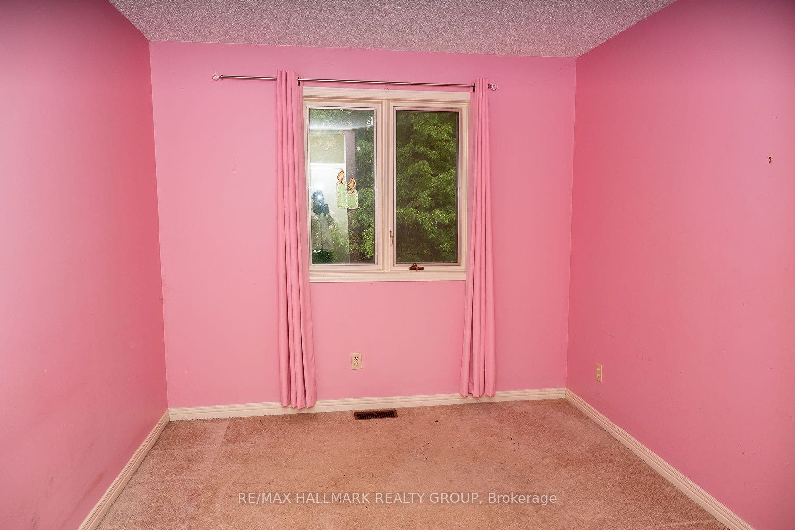 15 Birchdale Avenue, Crystal Bay - Rocky Point - Bayshore, Ottawa ON K2H 5A1 Bedroom