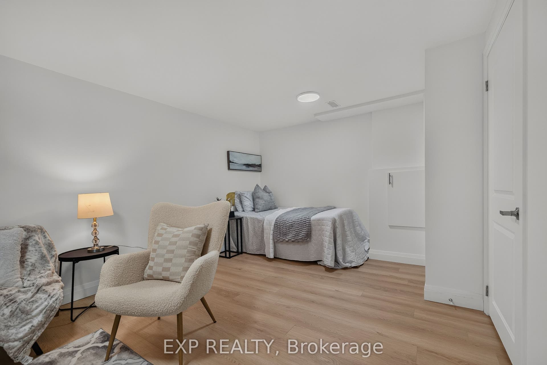103 Dalegrove Drive, Kitchener, Waterloo ON N2M 2G6