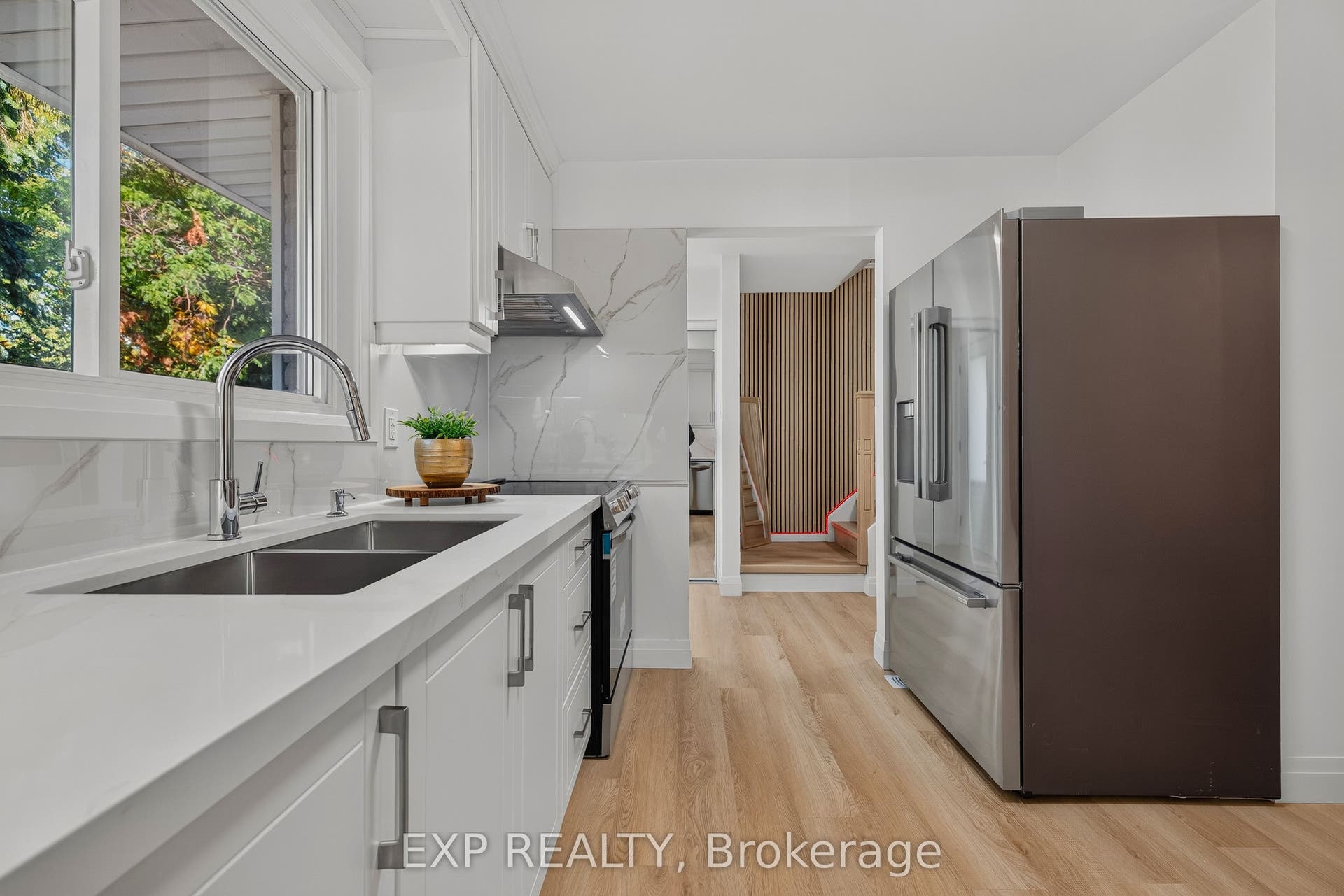 103 Dalegrove Drive, Kitchener, Waterloo ON N2M 2G6