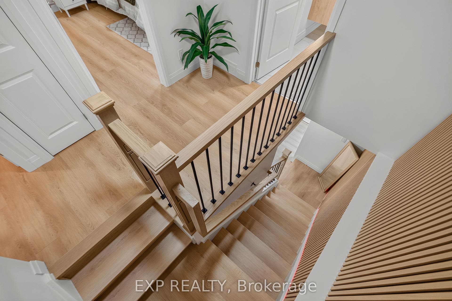 103 Dalegrove Drive, Kitchener, Waterloo ON N2M 2G6