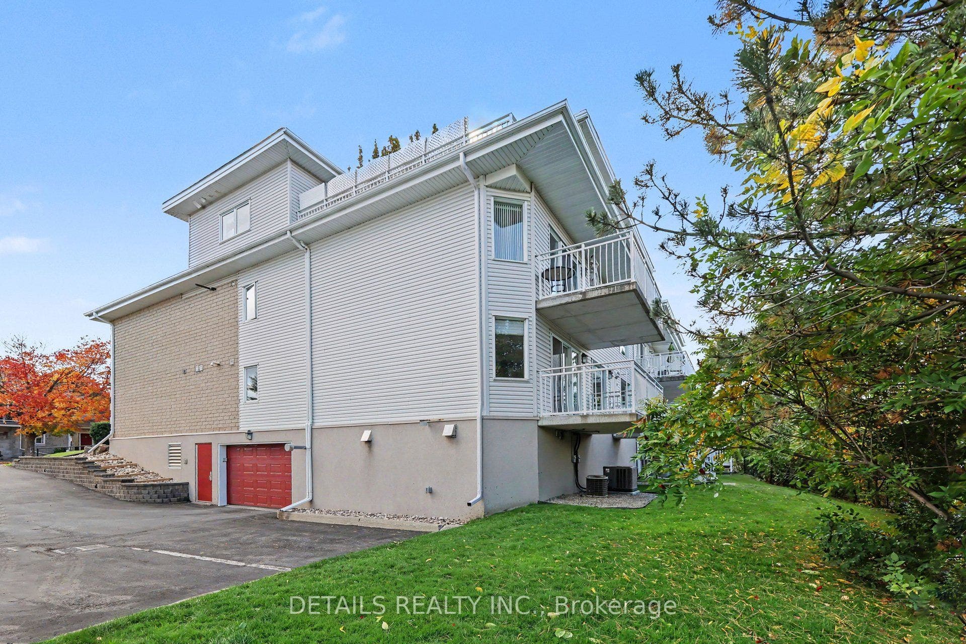 61 Robson Court, #1D, Kanata, Ottawa ON K2K 2W1