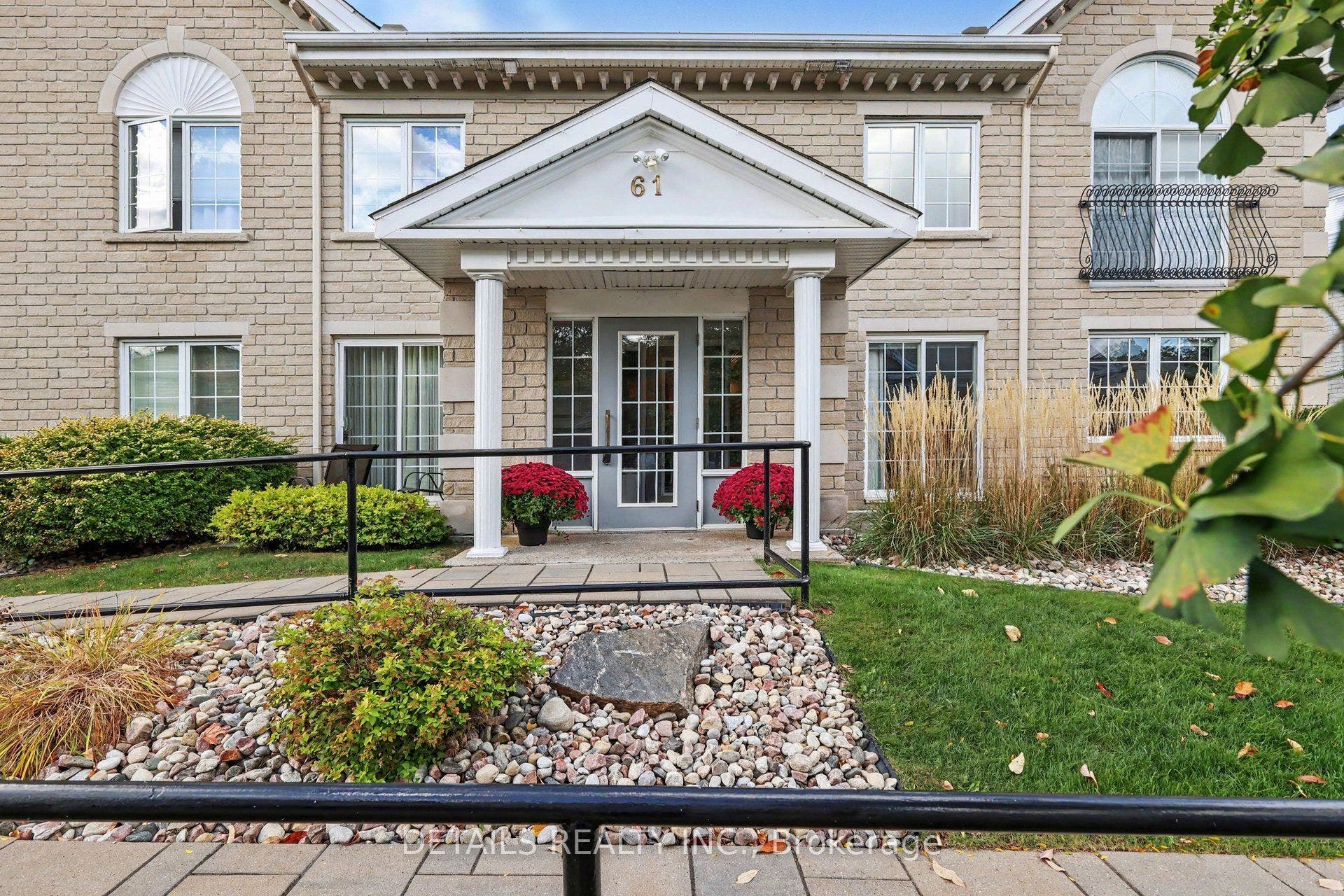 61 Robson Court, #1D, Kanata, Ottawa ON K2K 2W1