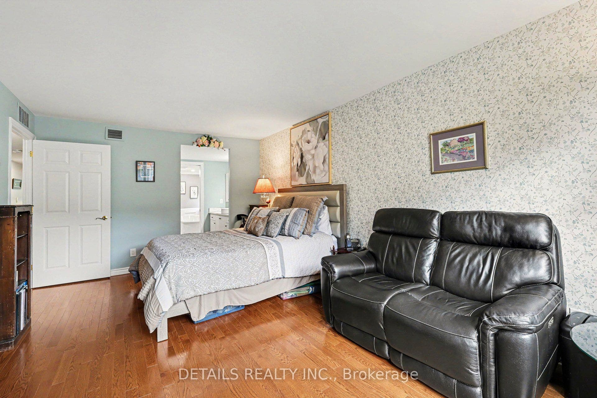 61 Robson Court, #1D, Kanata, Ottawa ON K2K 2W1