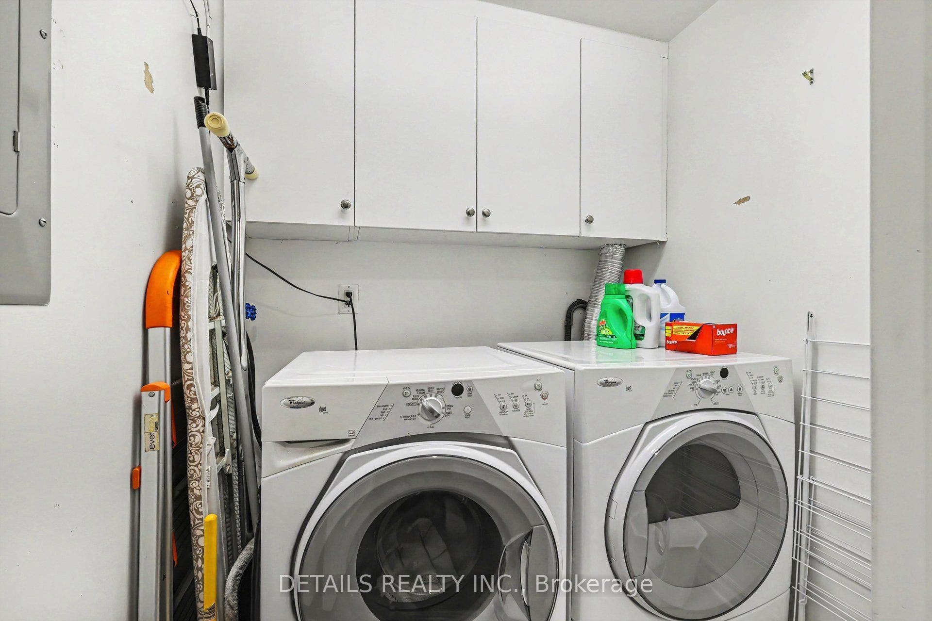 61 Robson Court, #1D, Kanata, Ottawa ON K2K 2W1