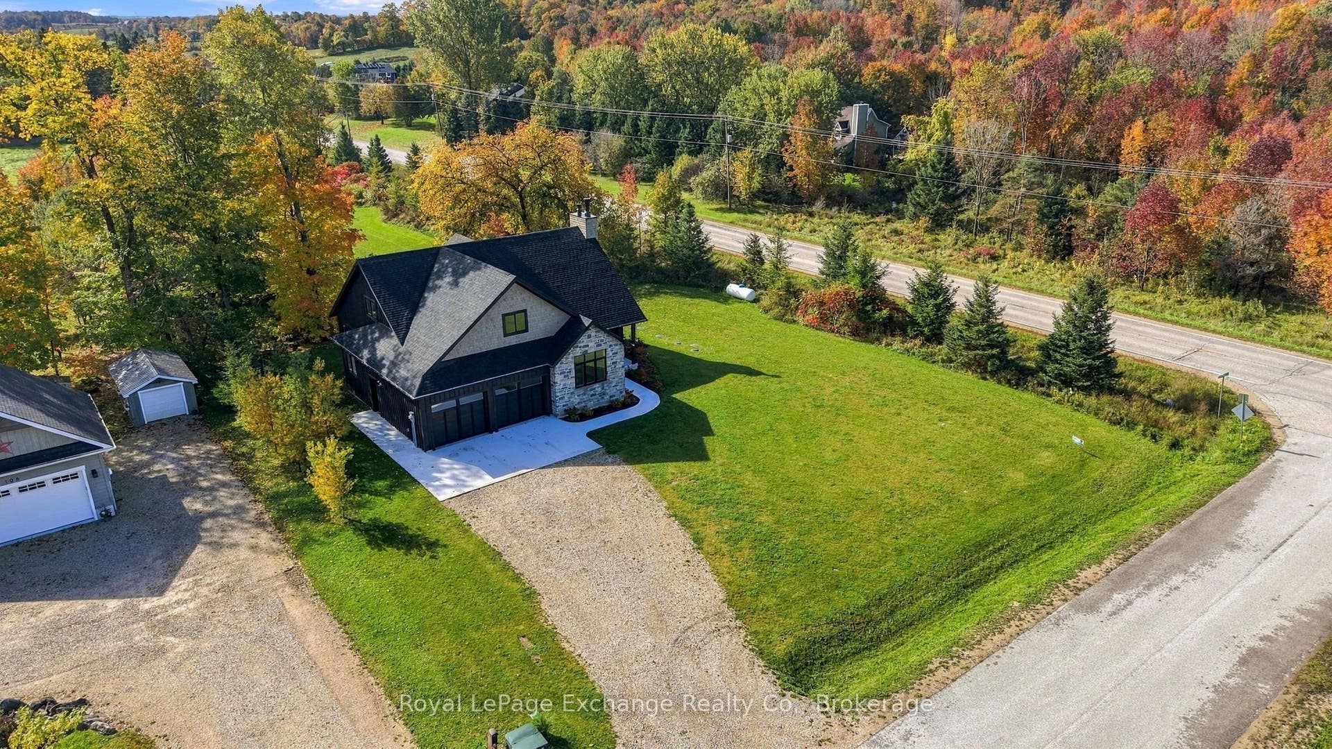 104 Butternut Court, Grey Highlands, Grey County ON N0C 1H0