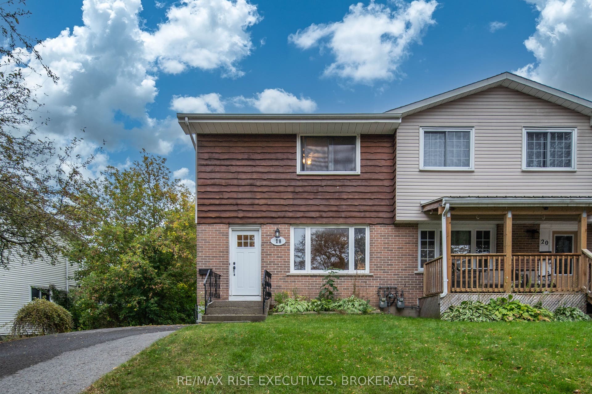 18 Carriage Court Avenue, Kingston, Frontenac ON K7K 5X2 18 Carriage Court Avenue, Kingston, Frontenac ON K7K 5X2