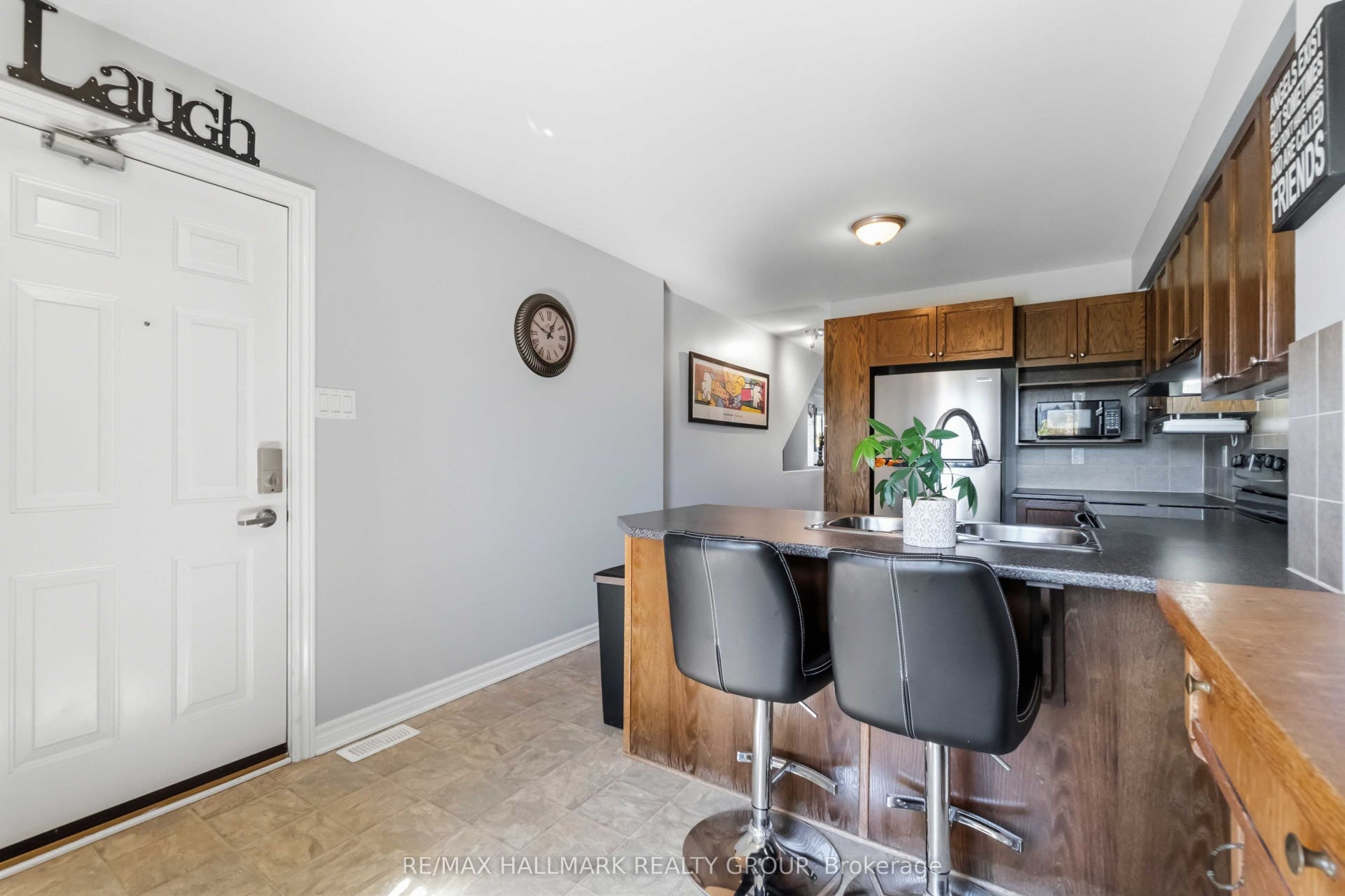 562 Lakeridge Drive, #8, Orleans - Cumberland And Area, Ottawa ON K4A 0H4 562 Lakeridge Drive, #8, Orleans - Cumberland And Area, Ottawa ON K4A 0H4
