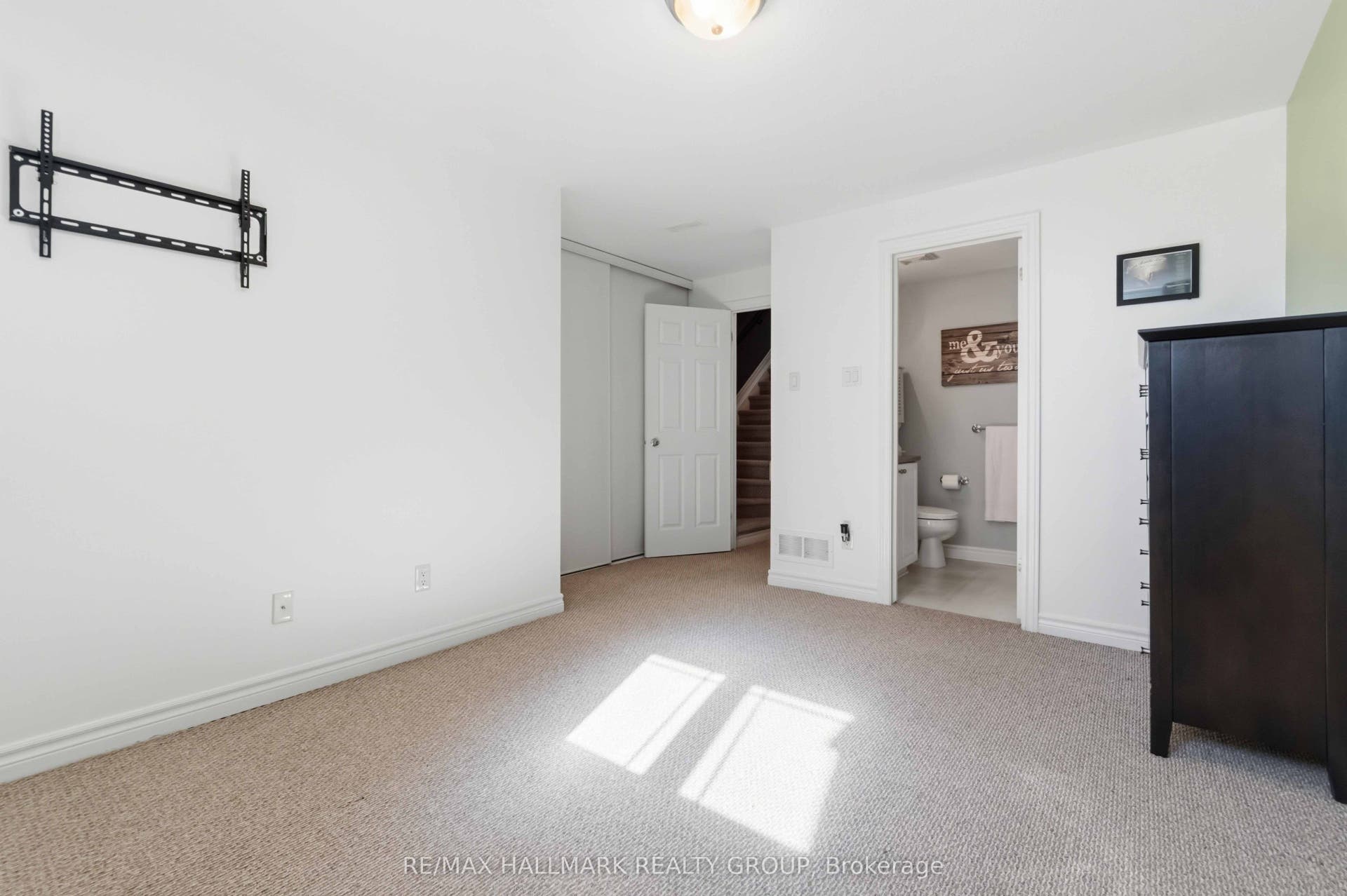 562 Lakeridge Drive, #8, Orleans - Cumberland And Area, Ottawa ON K4A 0H4 562 Lakeridge Drive, #8, Orleans - Cumberland And Area, Ottawa ON K4A 0H4