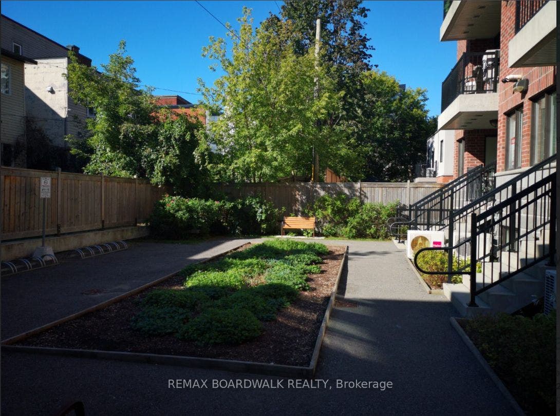 458D King Edward Avenue, #209, Lower Town - Sandy Hill, Ottawa ON K1N 0B3 458D King Edward Avenue, #209, Lower Town - Sandy Hill, Ottawa ON K1N 0B3