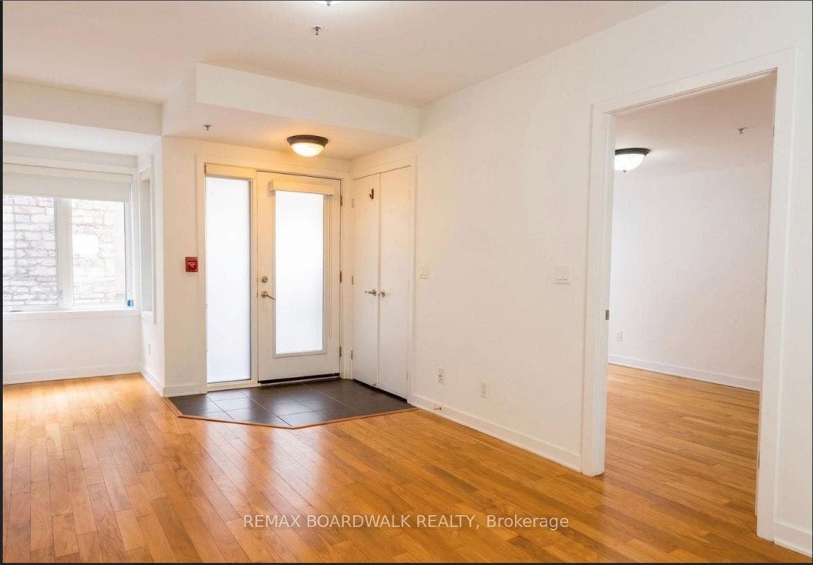 458D King Edward Avenue, #209, Lower Town - Sandy Hill, Ottawa ON K1N 0B3 458D King Edward Avenue, #209, Lower Town - Sandy Hill, Ottawa ON K1N 0B3