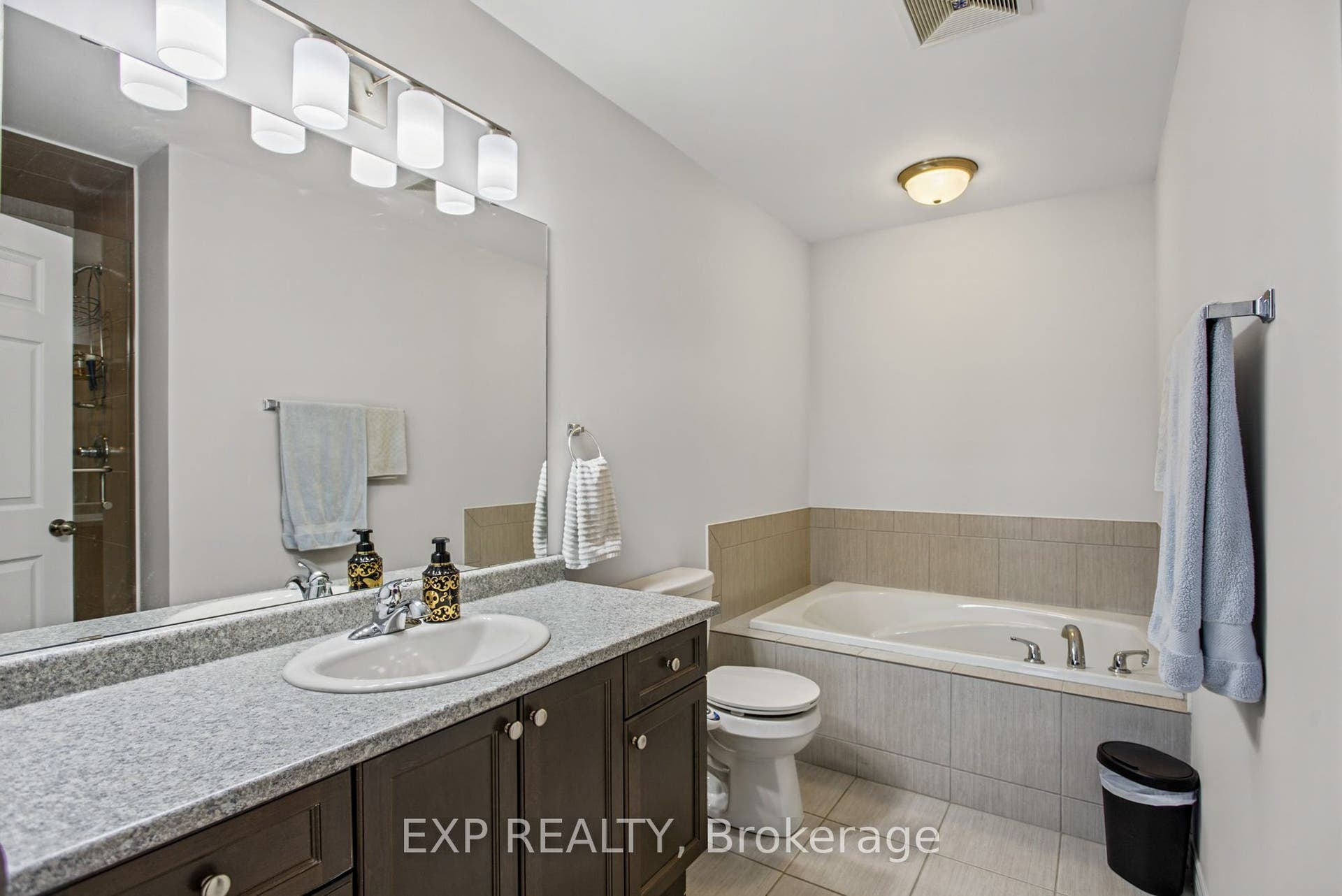 184 Pelech Crescent, Hamilton, Hamilton ON L0R 1P0