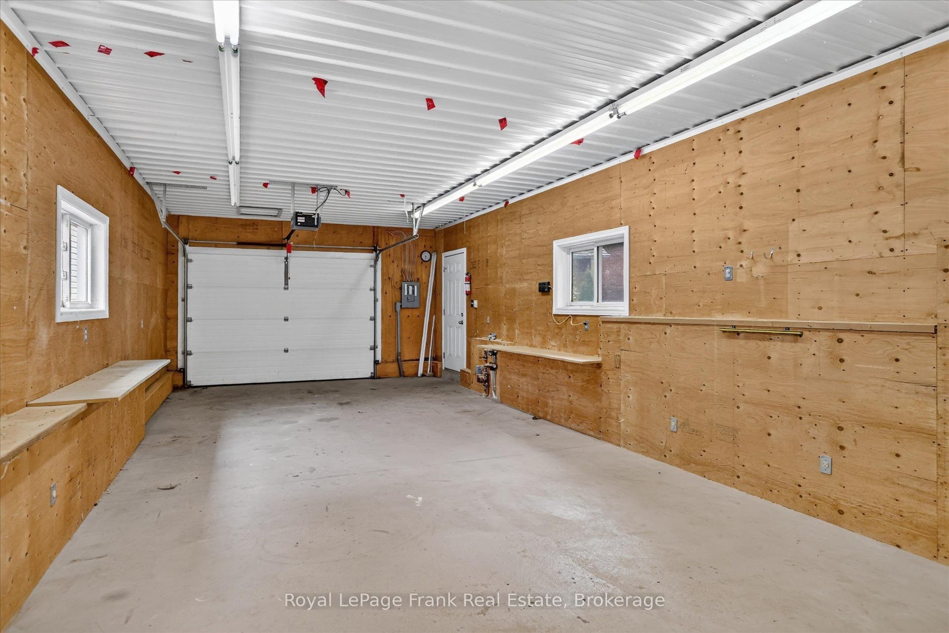 174 Sophia Street, Peterborough, Peterborough ON K9H 1E5